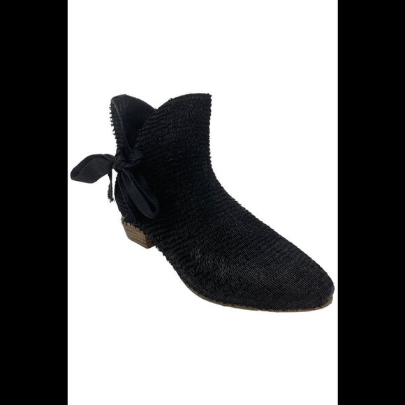 Antelope Women's Linden Leather Side-Tie Ankle Boots Black - Medium